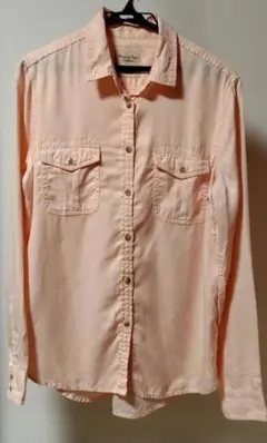 AmericanEagleOutfitters長袖シャツブラウス　サーモンピンクのサムネイル