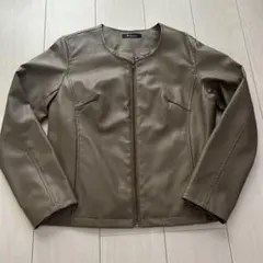 ノーカラー　ブラウンジャケット