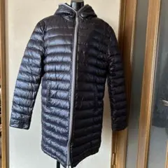 フランス製のロングコート　ダウン９０%フェザー１０% ダウンの見本あり