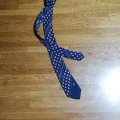 ダンヒルイタリア製シルク100ネクタイ