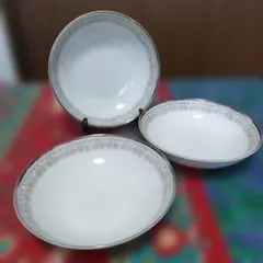 Item thumbnail for item 18f83e42-1d4e-4dde-bbd9-6a573dfab6b5