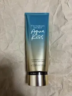 Victoria's Secret Aqua Kiss ボディローションのサムネイル
