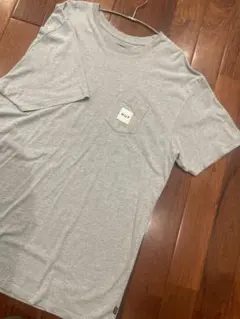 HUF グレー ポケットTシャツ