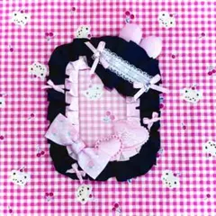 硬質ケースデコ レース うさぎ ブラック×ピンク 平成女児 量産型