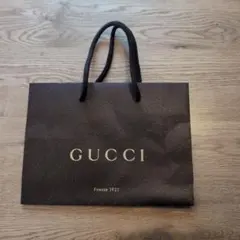 GUCCI ショッパー ブラウン ロゴ入り