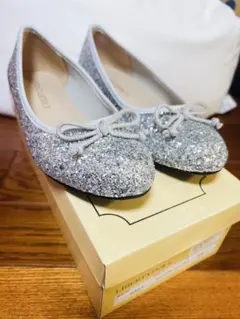 LIBERTYDOLL フラットシューズ シルバーグリッター バレーシューズのサムネイル