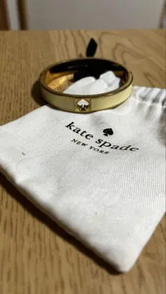 kate spade ゴールド バングル　ブレスレット　アクセサリー