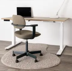 Item thumbnail for item 37e407bd-5ee6-412a-afaf-2a9259b6e85e