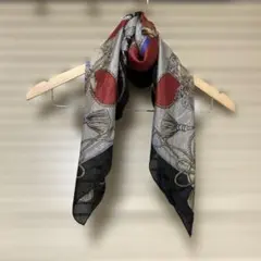 装飾的な模様のスカーフ　大判　9