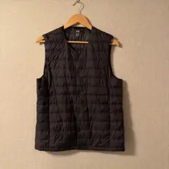 美品 ユニクロ ウルトラライトダウンコンパクトベスト M