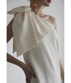 Acka one shoulder point one-piece ivory - メルカリ