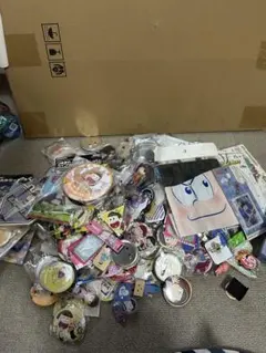 おそ松さんグッズまとめ売り　バッジ　アクリルキーホルダー他