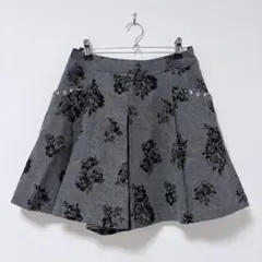 花柄フレアスカート グレー　キュロット