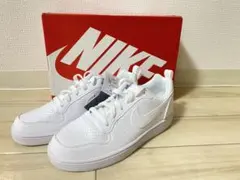 ナイキ　スニーカーNIKE COURT BOROUGH LOW ホワイト