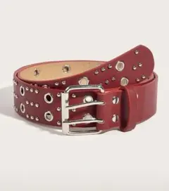 スタッズ付き赤レザーベルト