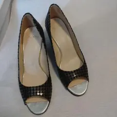 オープントゥパンプス