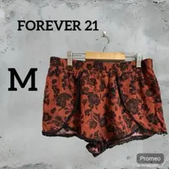 FOREVER 21 花柄ショートパンツ Mサイズ