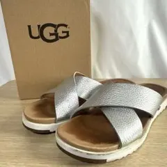 UGG アグ　シルバー　クロスストラップ　サンダル