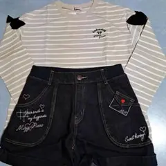 肩リボン付きボーダー柄長袖Tシャツとレターポケットデニムショートパンツ2点セット