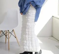 Kastane カットフリルIラインスカート ホワイト