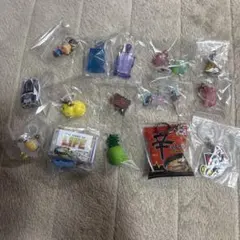 ガチャガチャ めじるしアクセサリー まとめ売り 17点