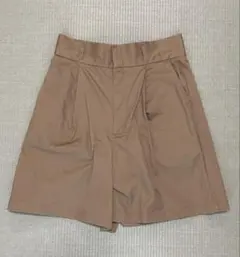 GU ベージュ ショートパンツ