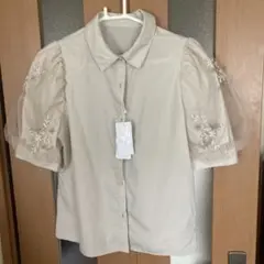 ベージュ シフォン パフスリーブ シャツ