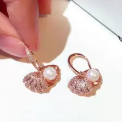 c*o様 K18Gp 貝&真珠　揺れるピアス