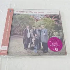 Life goes on/We are young Dear Tiara盤