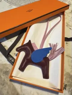 HERMES ロデオ ペガサス チャーム　エルメス　赤　ピンク　青