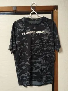 UNDER ARMOUR カモフラージュ Tシャツ M