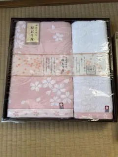 今治タオル桜の刺繍入りタオルセット　中身未使用