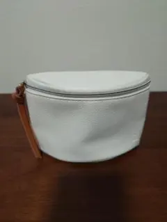 daisy lin フォクシーホワイト化粧ポーチのサムネイル
