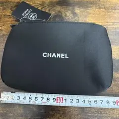 CHANEL ブラック ナイロンポーチノベルティー