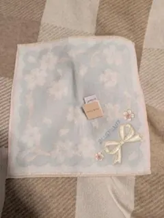 新品タグ付き　ジルスチュアート　タオルハンカチ　ハンカチタオル　タオル　ハンカチ