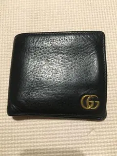 GUCCI ブラックレザー 二つ折り財布