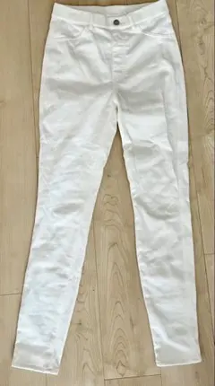 HEATTECH ホワイトデニムパンツ Mサイズ