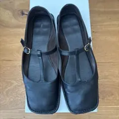 THE ROW SQUARE T-STRAP フラットシューズ 38のサムネイル