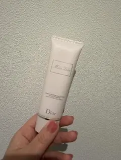 Miss Dior ハンドクリーム