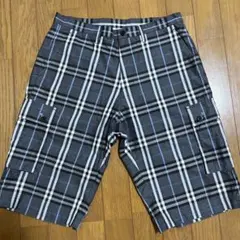 バーバリーブラックレーベル　ハーフパンツ　グレー×チェック　メンズ　ウエスト76のサムネイル