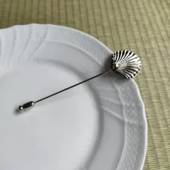 ピンブローチ　シェルモチーフ　貝殻