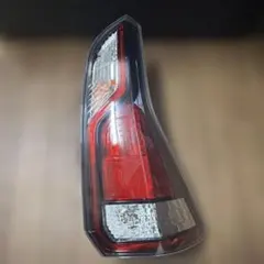 平成28年☆DBA-C27 日産 セレナ 右 テールランプ 2025年最新】セレナ c27 テールランプ 右の人気アイテム - メルカリ
