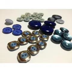 昭和なボタン　ヴィンテージ　ブルー系