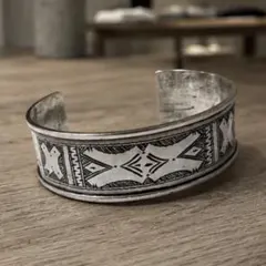 ヴィンセントジョープラテロ ナバホ スタンプワーク ワイドバングル