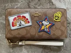 COACH スヌーピー刺繍 長財布