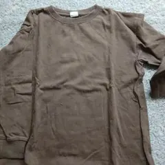 長袖カットソー 130サイズ ブラウン