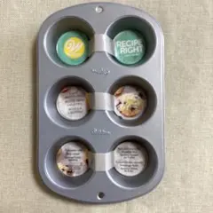 Wilton 6-Cup Muffin Pan マフィン型のサムネイル