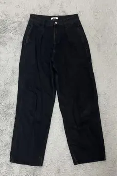 UNIQLO デニムタックパンツ ブラック 24(61cm)
