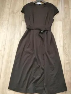 新品　コムサイズム　ベルト付フレンチスリーブタックワンピース　9号　定価7900