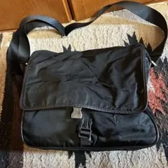 PRADA ブラック ナイロン ショルダーバッグ
